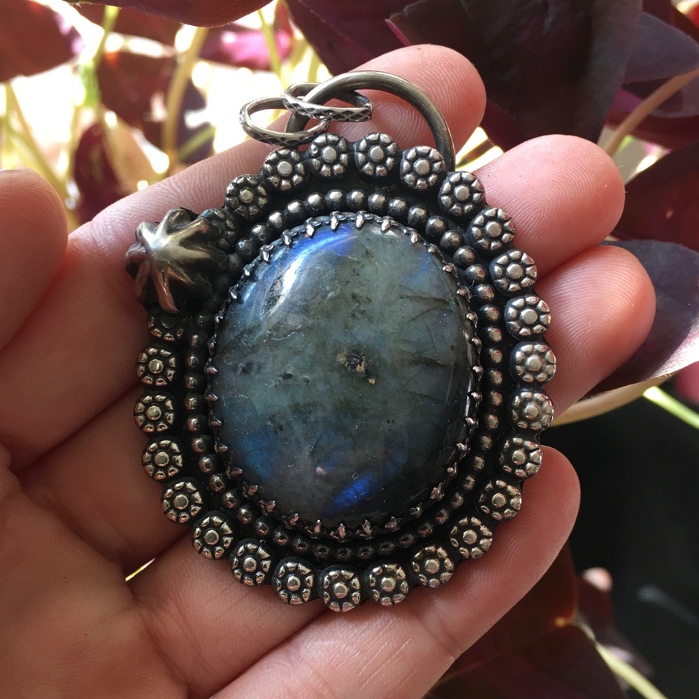 Labradorite pendant